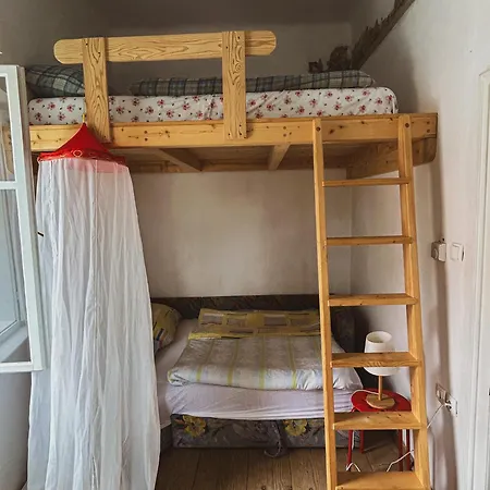 Hisa Velikanka_giantess Gospodarstwo wiejskie Kostel